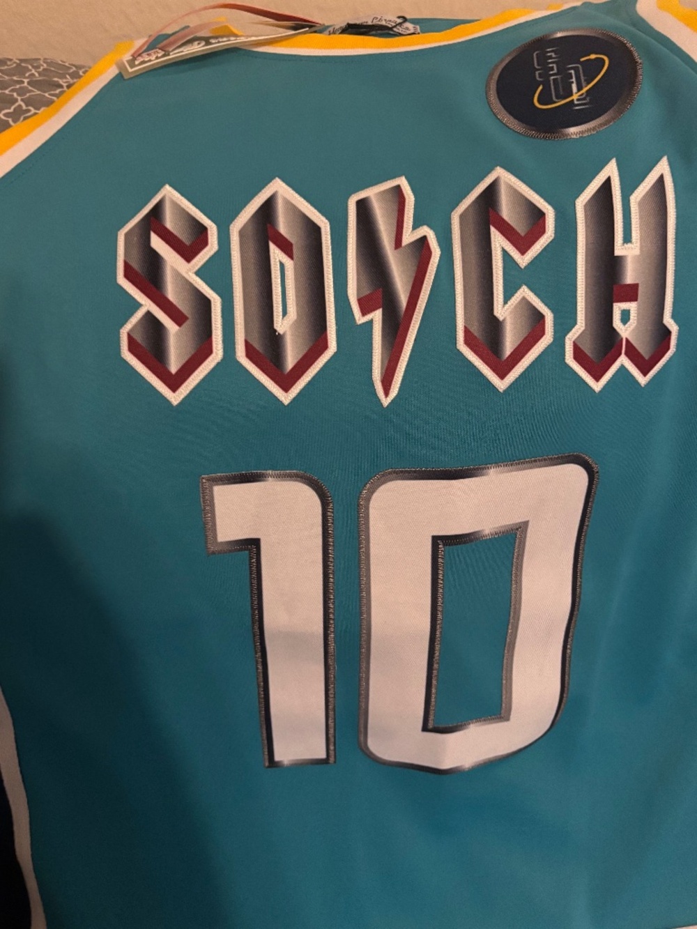 Dennis Rodman #10 High School Throwback Jersey – Headgear Classics – 2XL – NWT